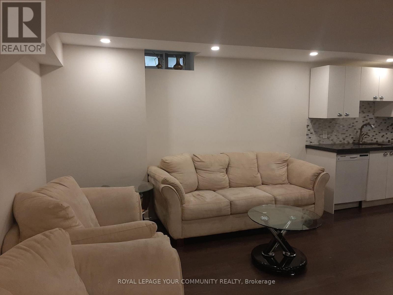 48 Squire Drive, Richmond Hill, Ontario  L4S 1C6 - Photo 3 - N12583498