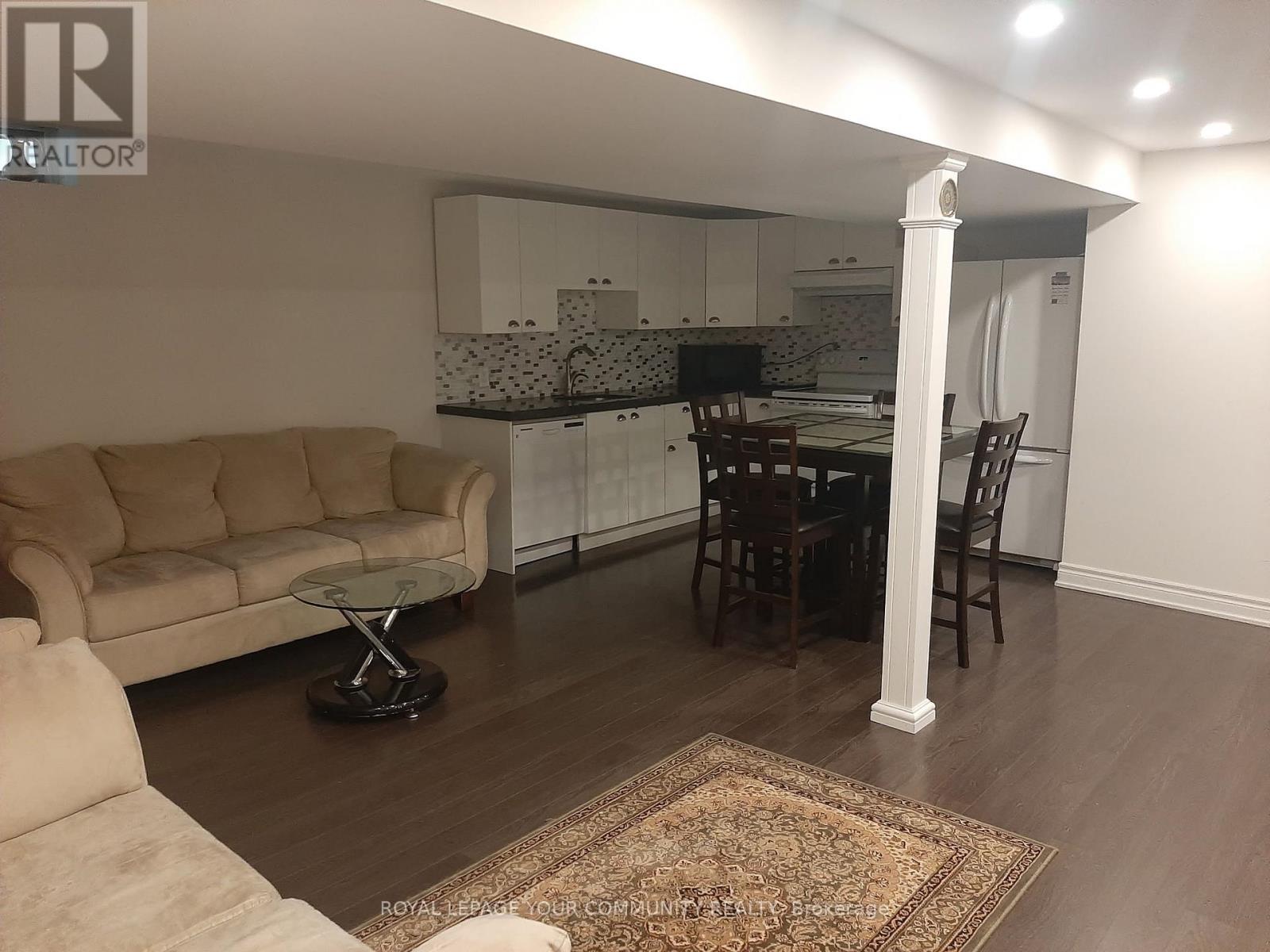 48 Squire Drive, Richmond Hill, Ontario  L4S 1C6 - Photo 4 - N12583498