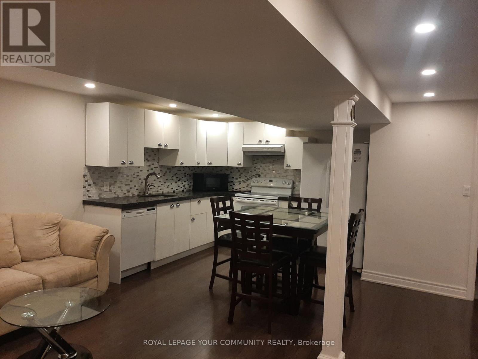 48 Squire Drive, Richmond Hill, Ontario  L4S 1C6 - Photo 7 - N12583498