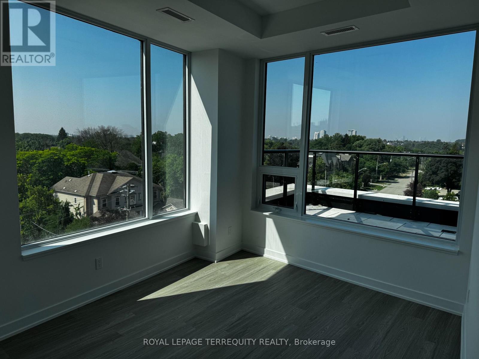 527 - 8188 Yonge Street, Vaughan, Ontario  L4J 1W5 - Photo 4 - N12583538