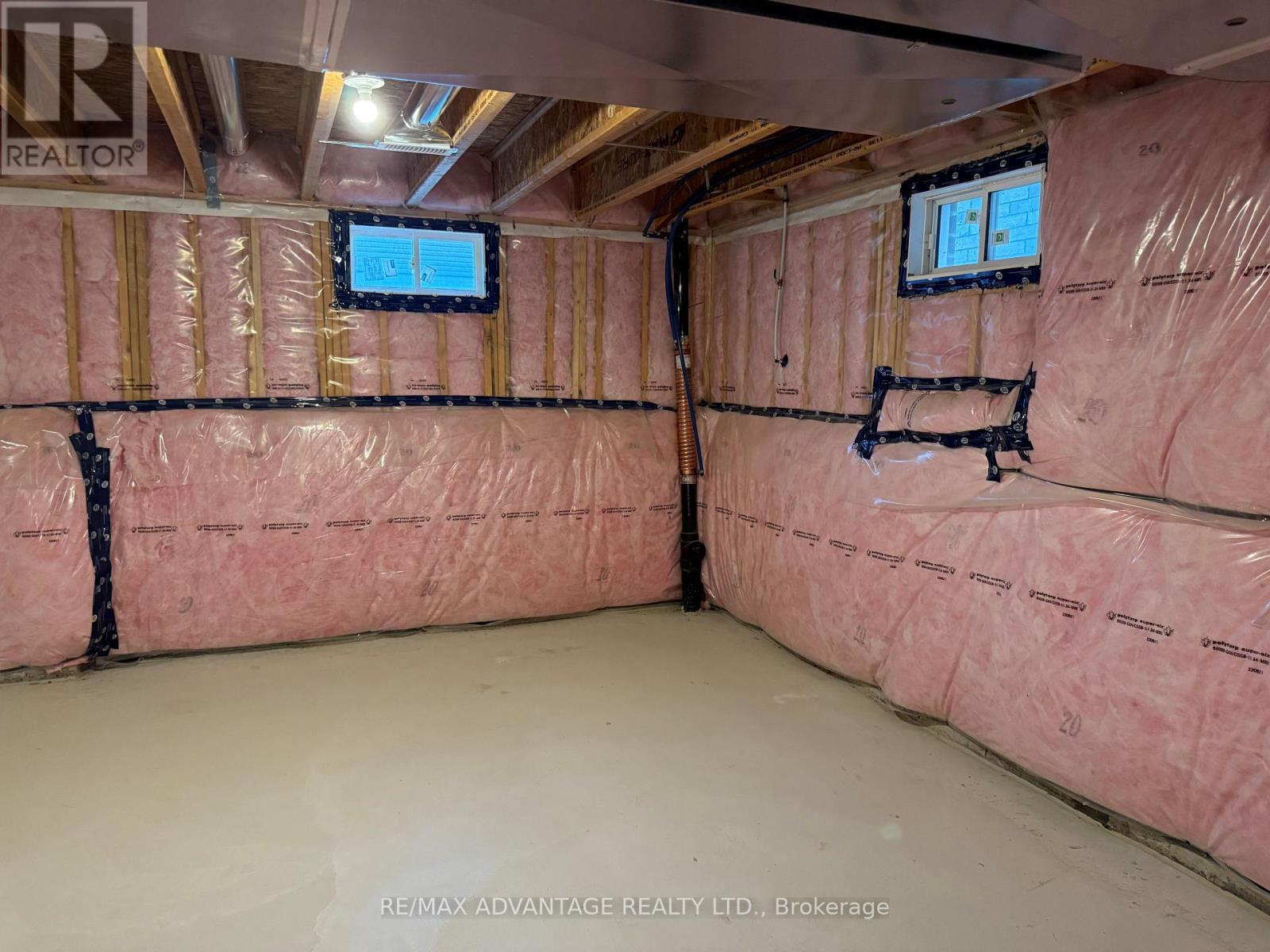 18 Whitton Drive, Brant, Ontario  N3L 0L1 - Photo 23 - X12583584