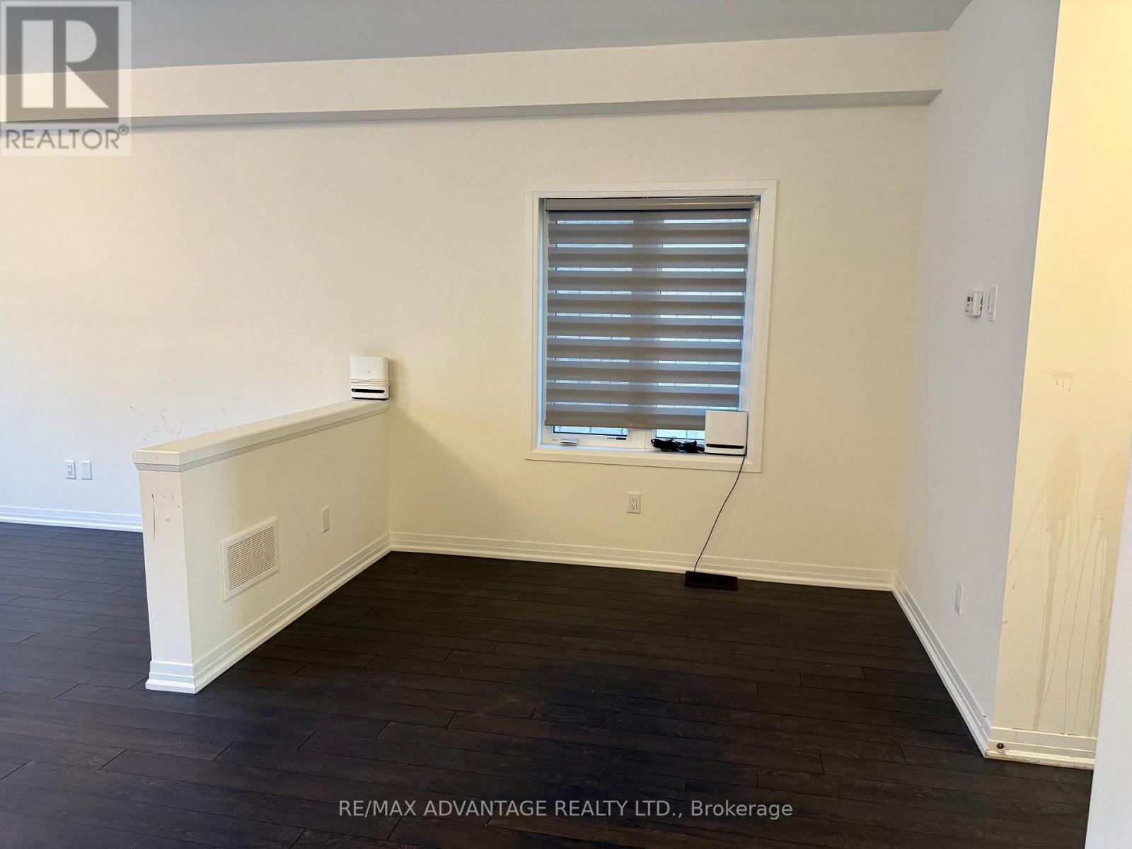 18 Whitton Drive, Brant, Ontario  N3L 0L1 - Photo 9 - X12583584