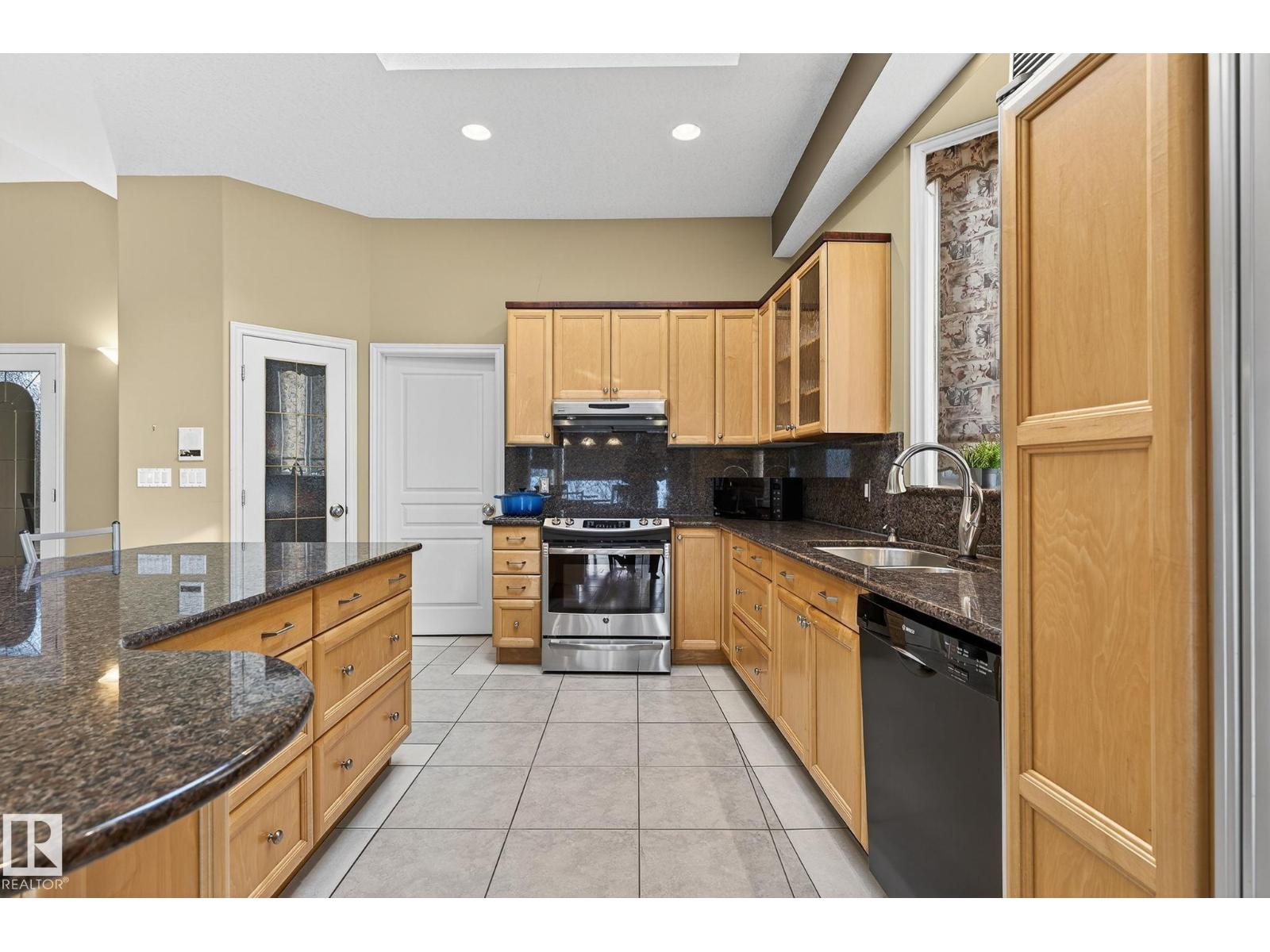 8835 159a Av Nw, Edmonton, Alberta  T5Z 3E7 - Photo 30 - E4466903