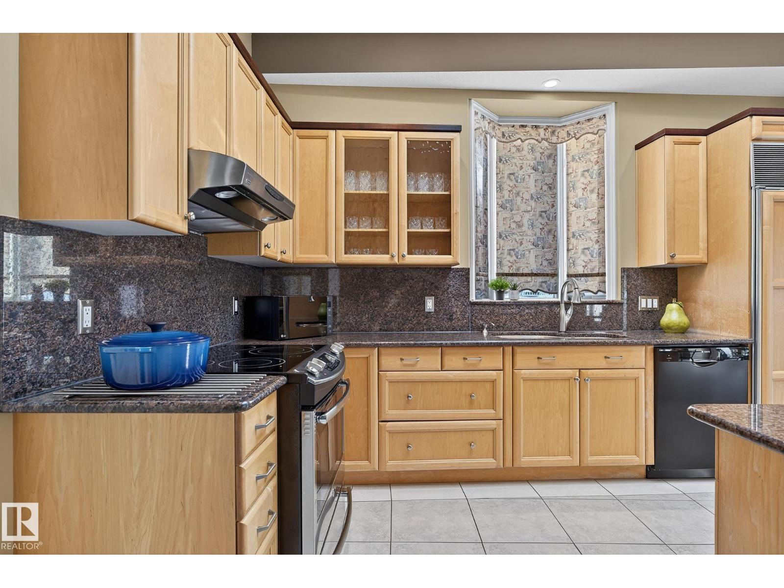 8835 159a Av Nw, Edmonton, Alberta  T5Z 3E7 - Photo 37 - E4466903