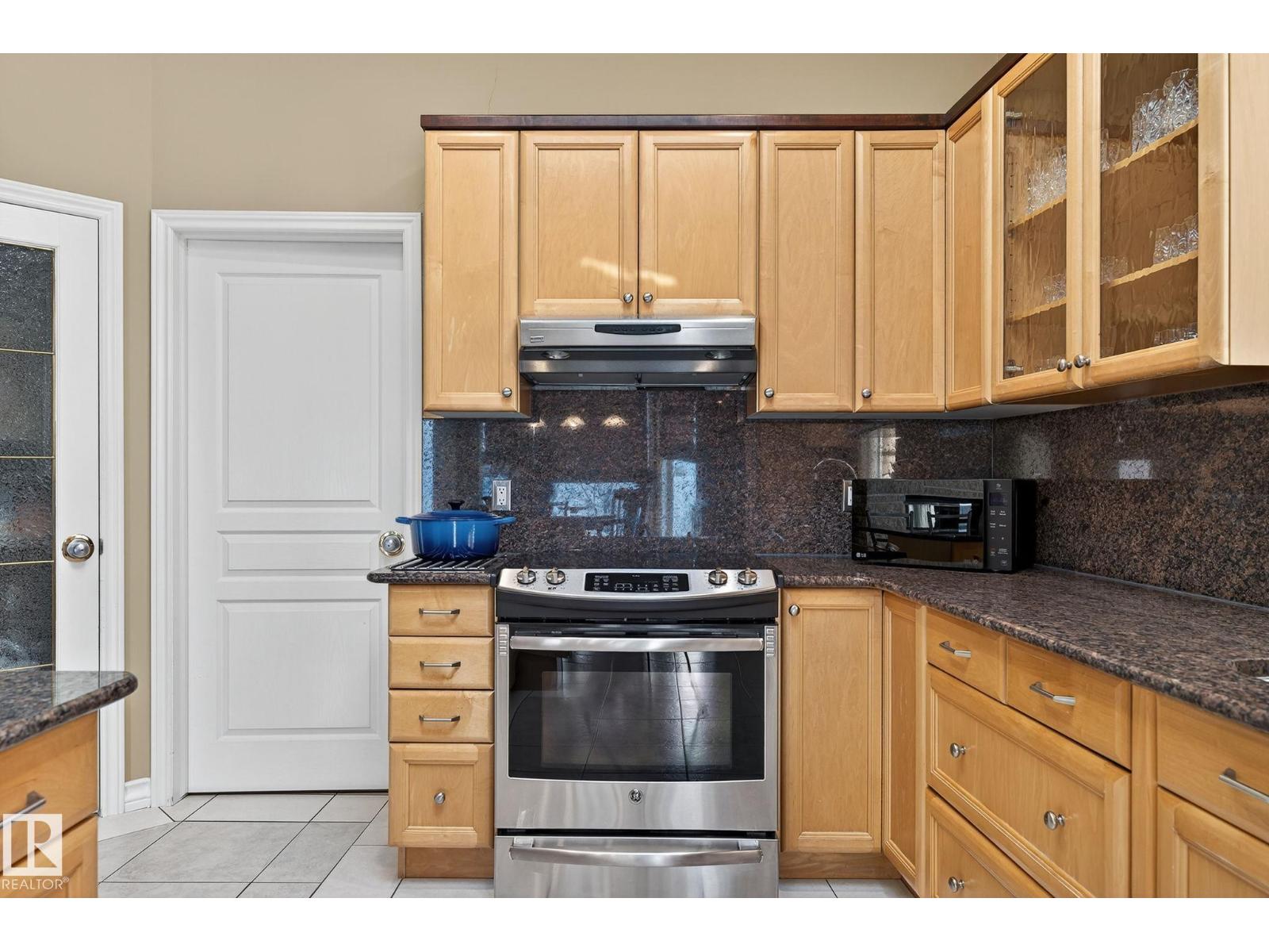 8835 159a Av Nw, Edmonton, Alberta  T5Z 3E7 - Photo 38 - E4466903