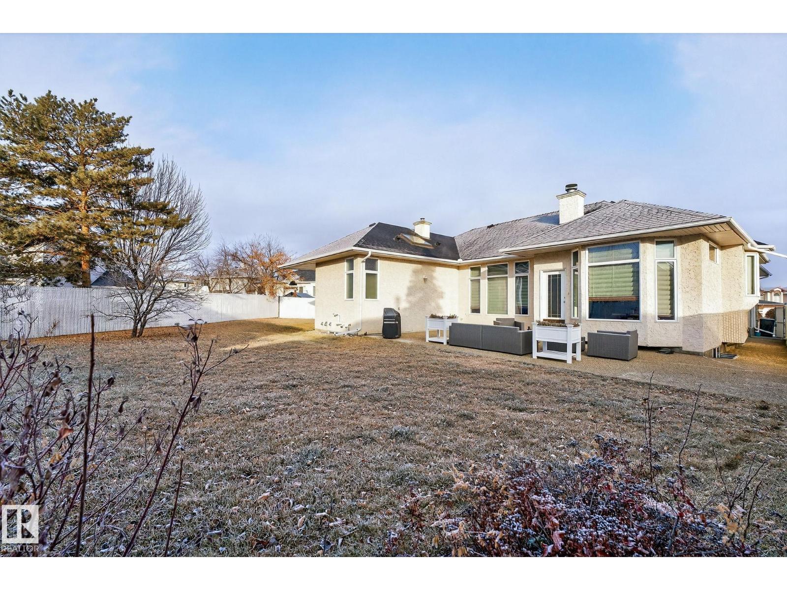 8835 159a Av Nw, Edmonton, Alberta  T5Z 3E7 - Photo 6 - E4466903