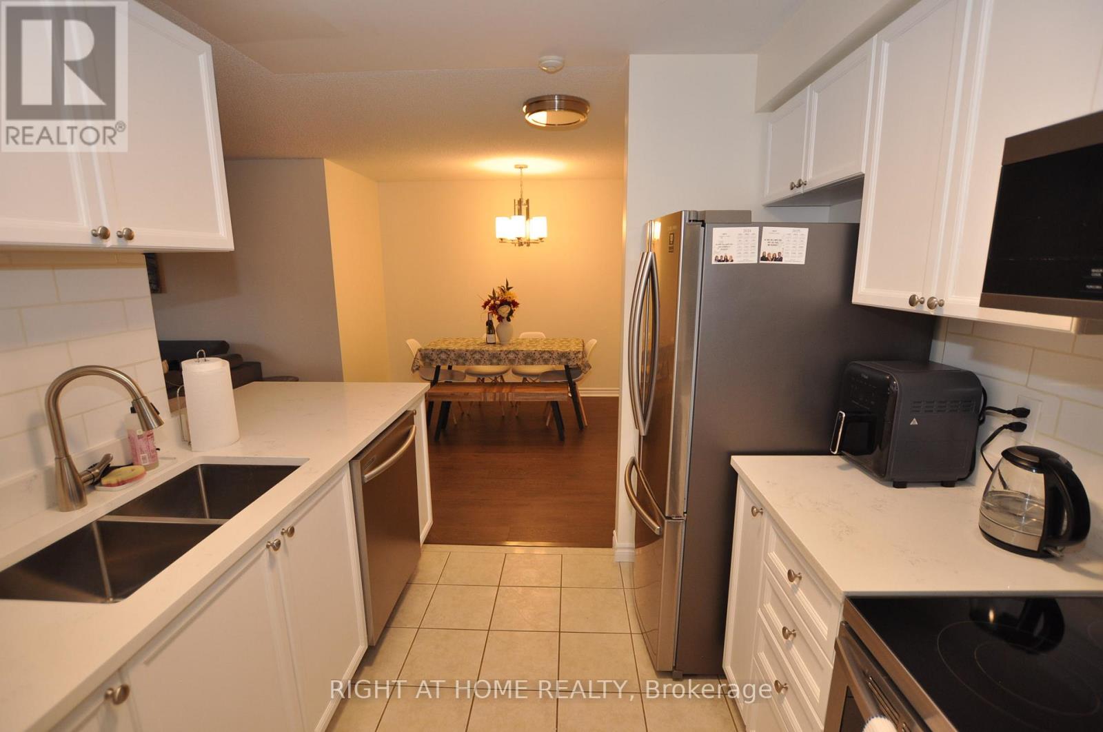 308 - 2300 Parkhaven Boulevard, Oakville, Ontario  L6H 6V9 - Photo 24 - W12583456