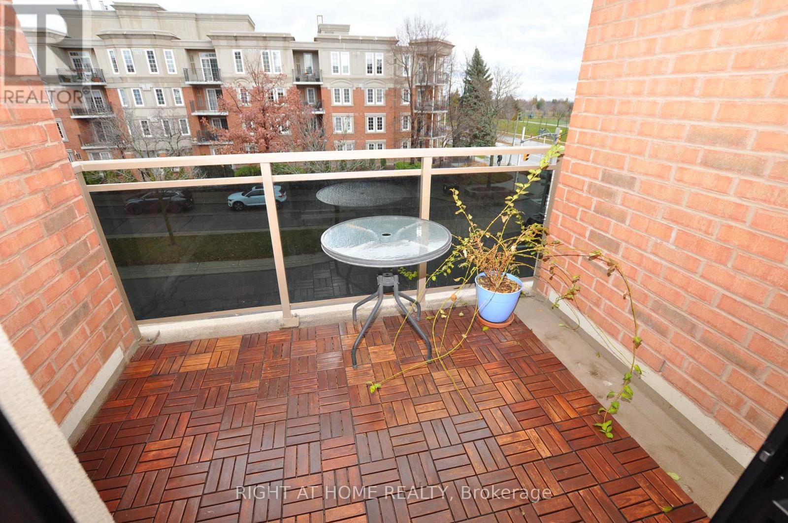 308 - 2300 Parkhaven Boulevard, Oakville, Ontario  L6H 6V9 - Photo 26 - W12583456