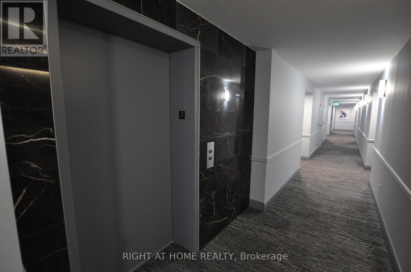 308 - 2300 Parkhaven Boulevard, Oakville, Ontario  L6H 6V9 - Photo 5 - W12583456