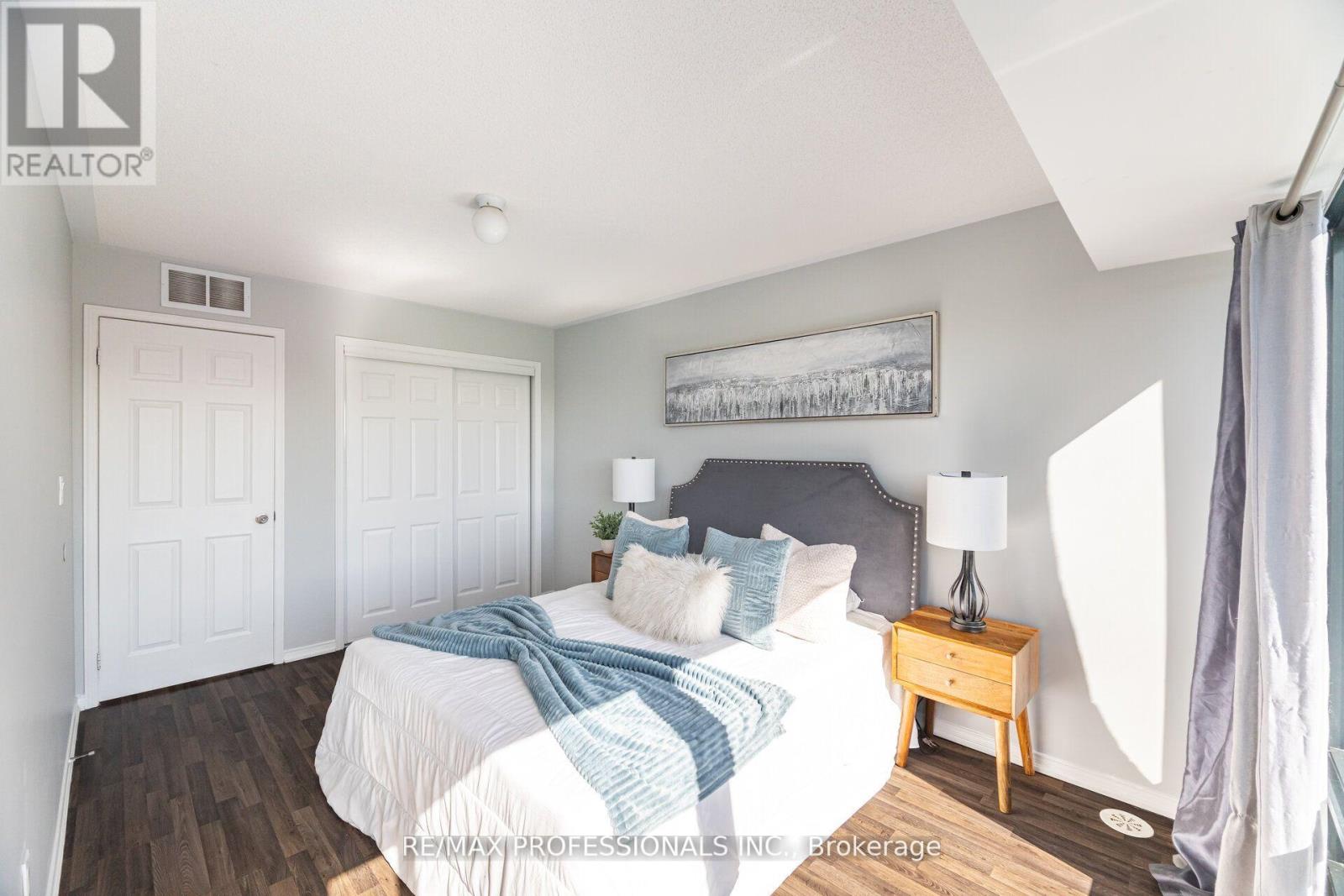 608 - 140 Widdicombe Hill Boulevard, Toronto, Ontario  M9R 0A9 - Photo 22 - W12583480