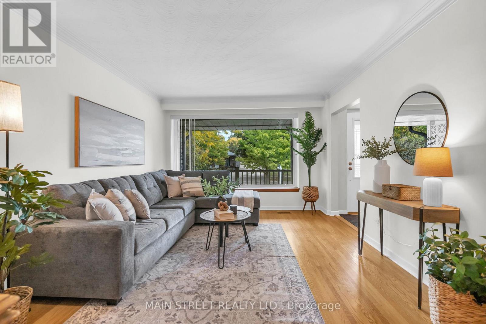 47 Graystone Gardens, Toronto, Ontario  M8Z 3C2 - Photo 10 - W12583494