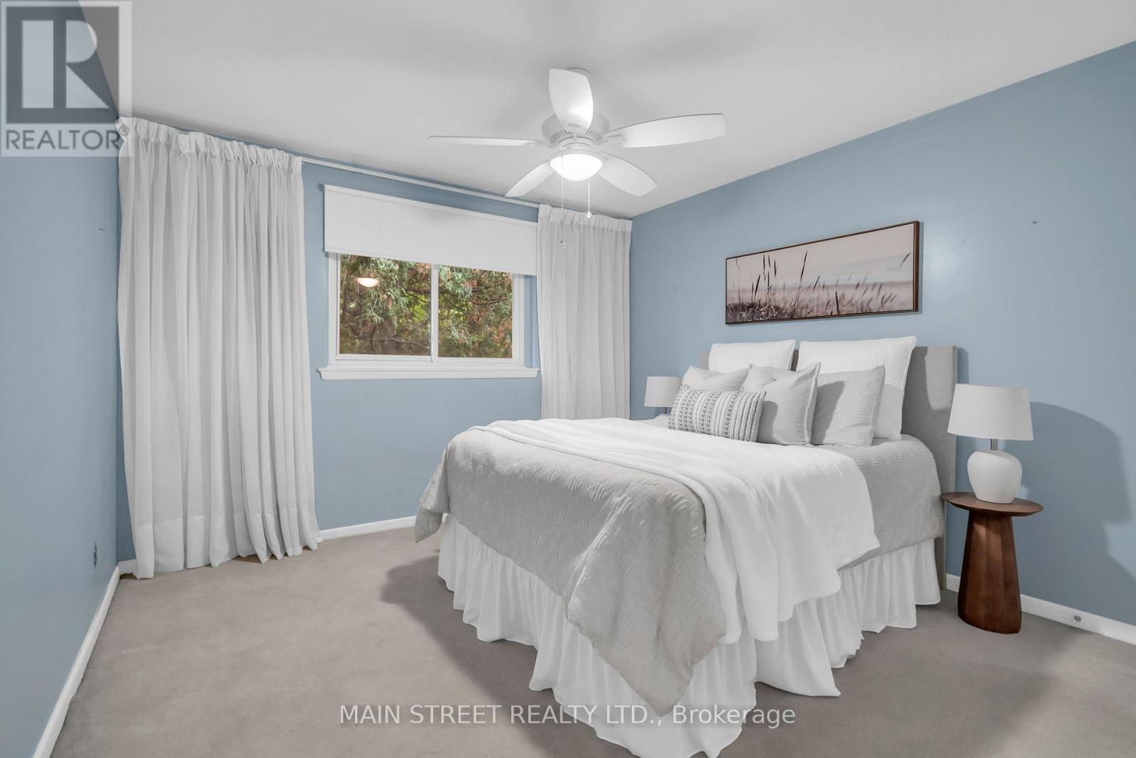 47 Graystone Gardens, Toronto, Ontario  M8Z 3C2 - Photo 12 - W12583494