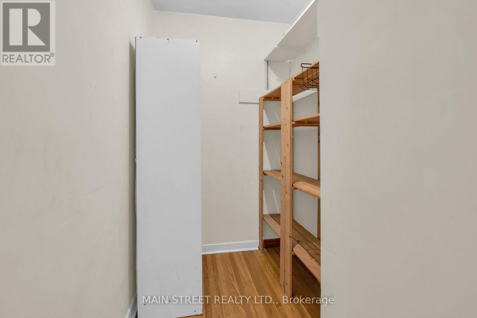 47 Graystone Gardens, Toronto, Ontario  M8Z 3C2 - Photo 19 - W12583494