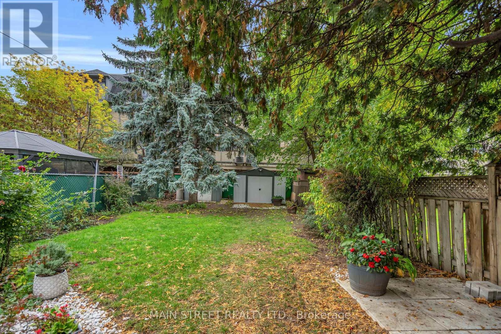 47 Graystone Gardens, Toronto, Ontario  M8Z 3C2 - Photo 30 - W12583494