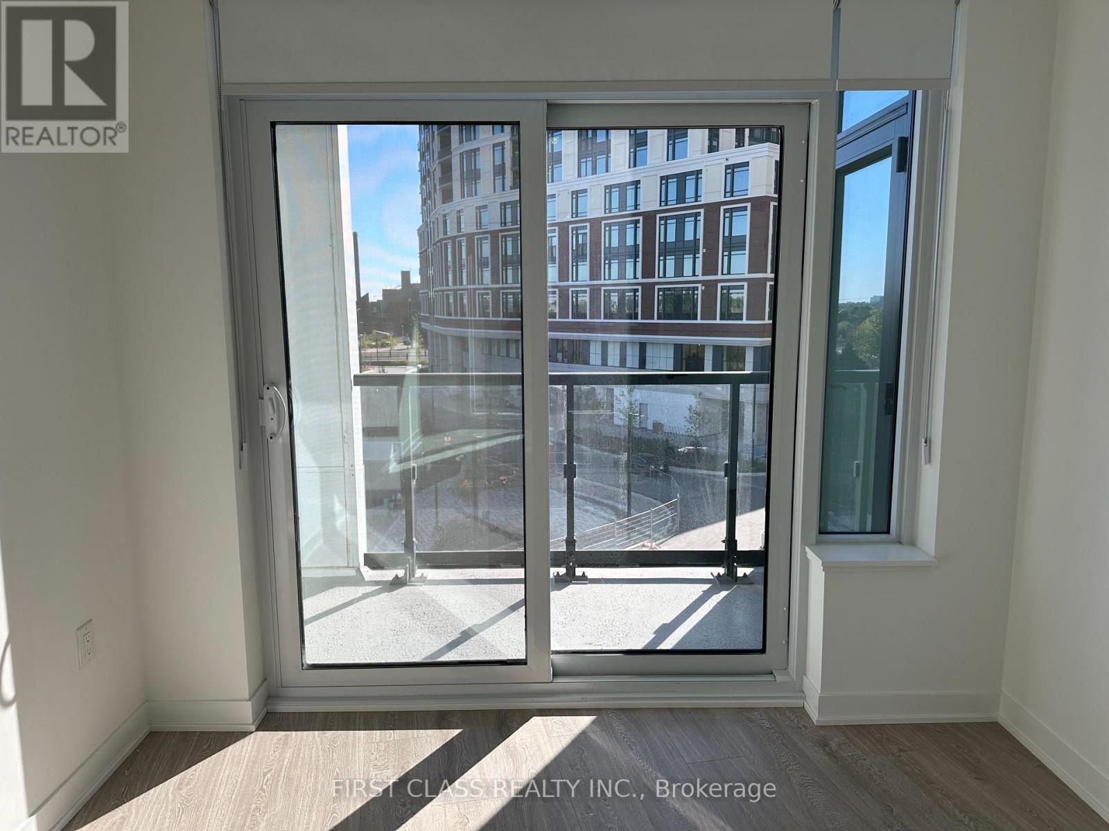 316 - 2495 Eglinton Avenue W, Mississauga, Ontario  L5M 2T2 - Photo 3 - W12583500