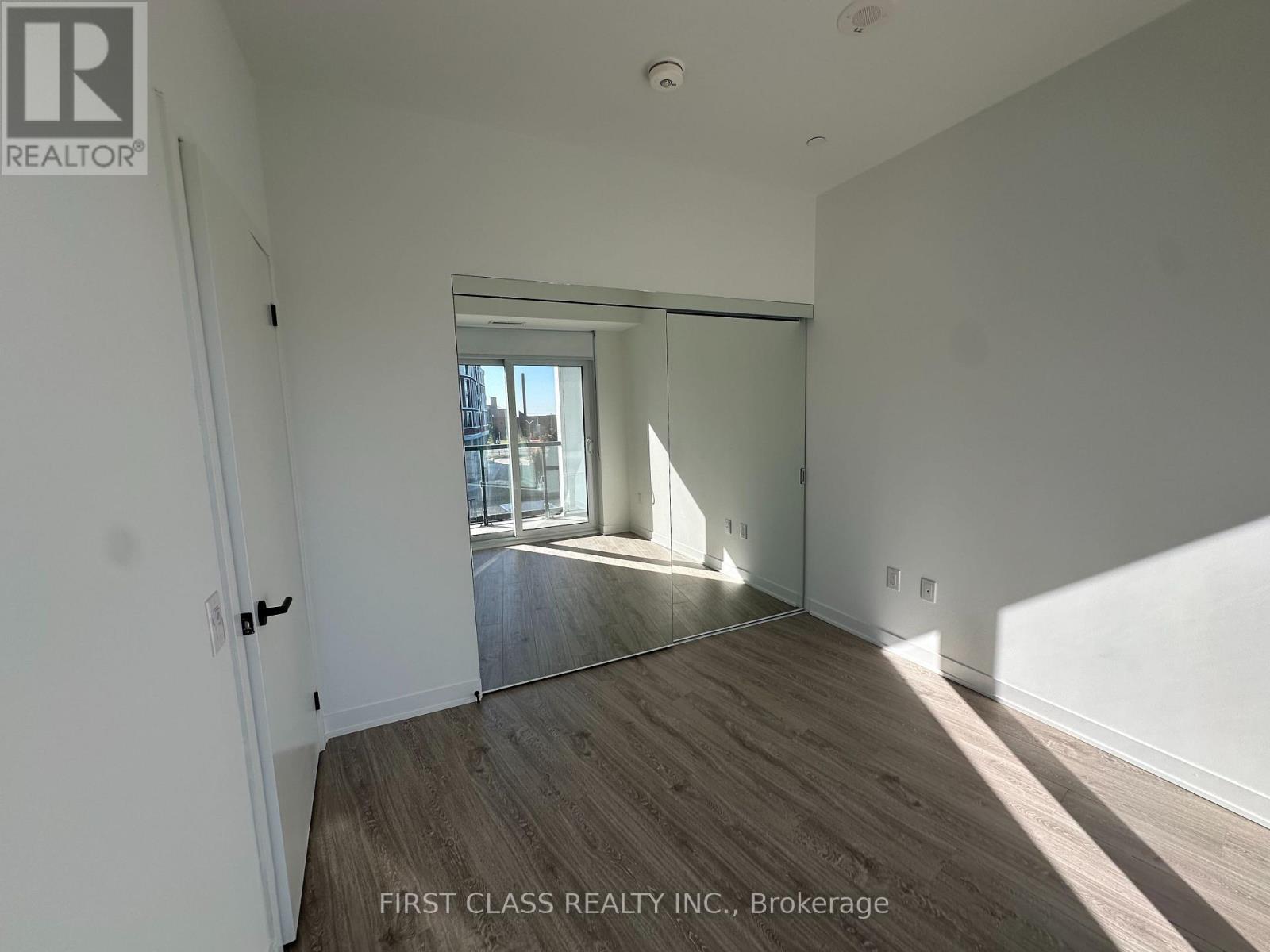 316 - 2495 Eglinton Avenue W, Mississauga, Ontario  L5M 2T2 - Photo 4 - W12583500