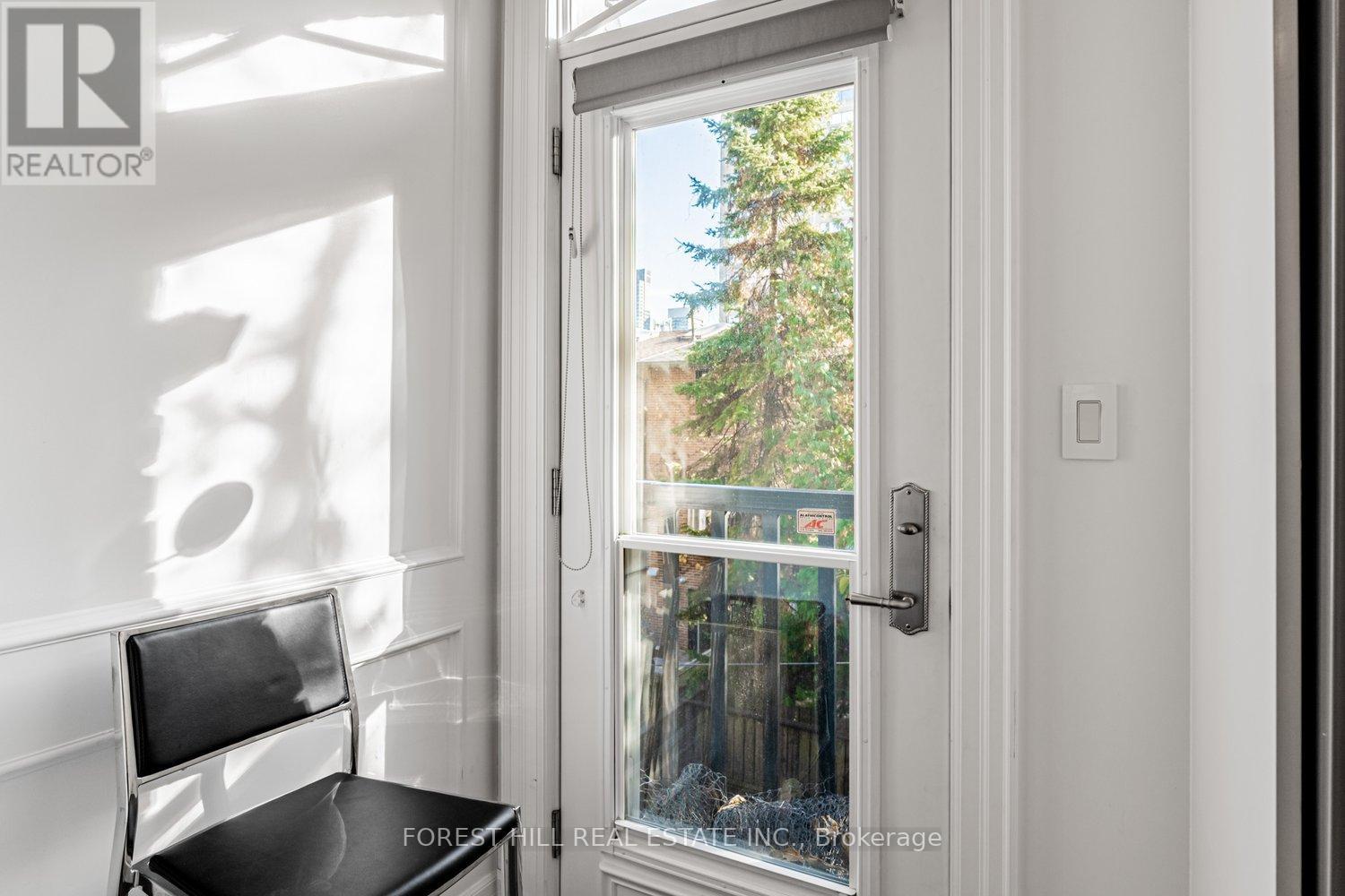 Upper - 37 Granby Street, Toronto, Ontario  M5B 1H8 - Photo 12 - C12583166