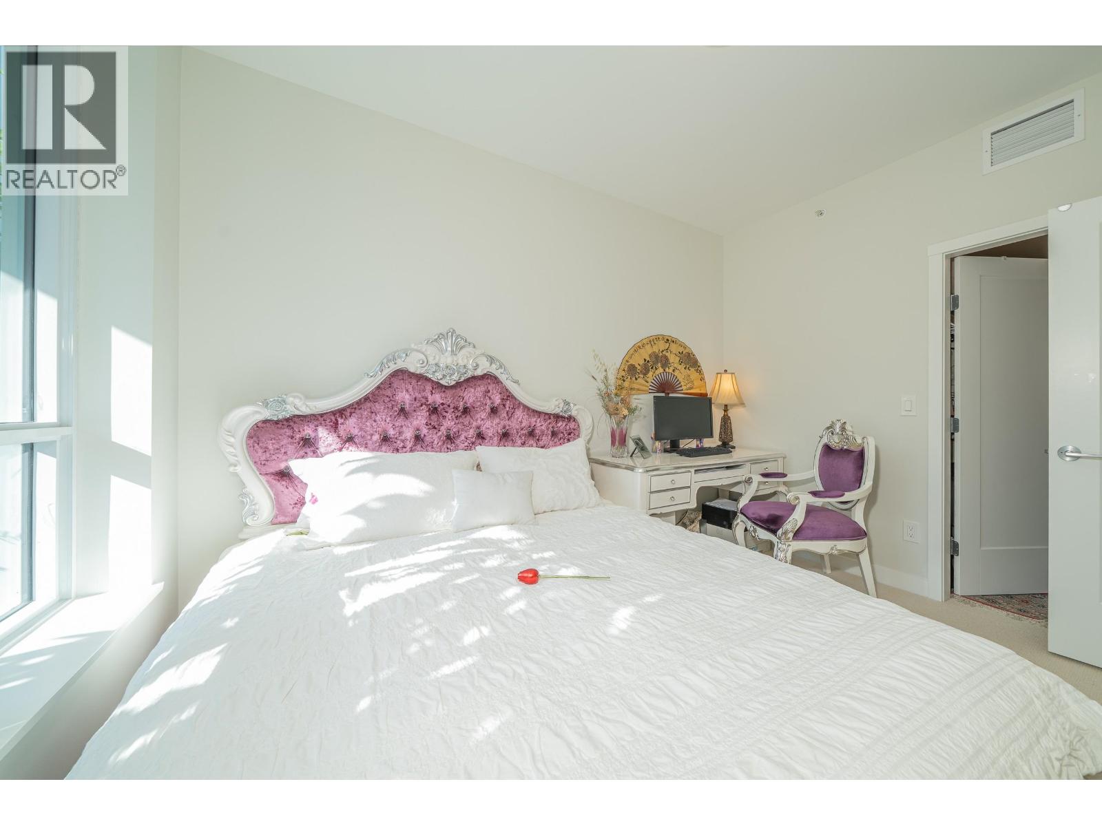 Listing Picture 13 of 28 : 101 5608 BERTON AVENUE, Vancouver / 溫哥華 - 魯藝地產 Yvonne Lu Group - MLS Medallion Club Member