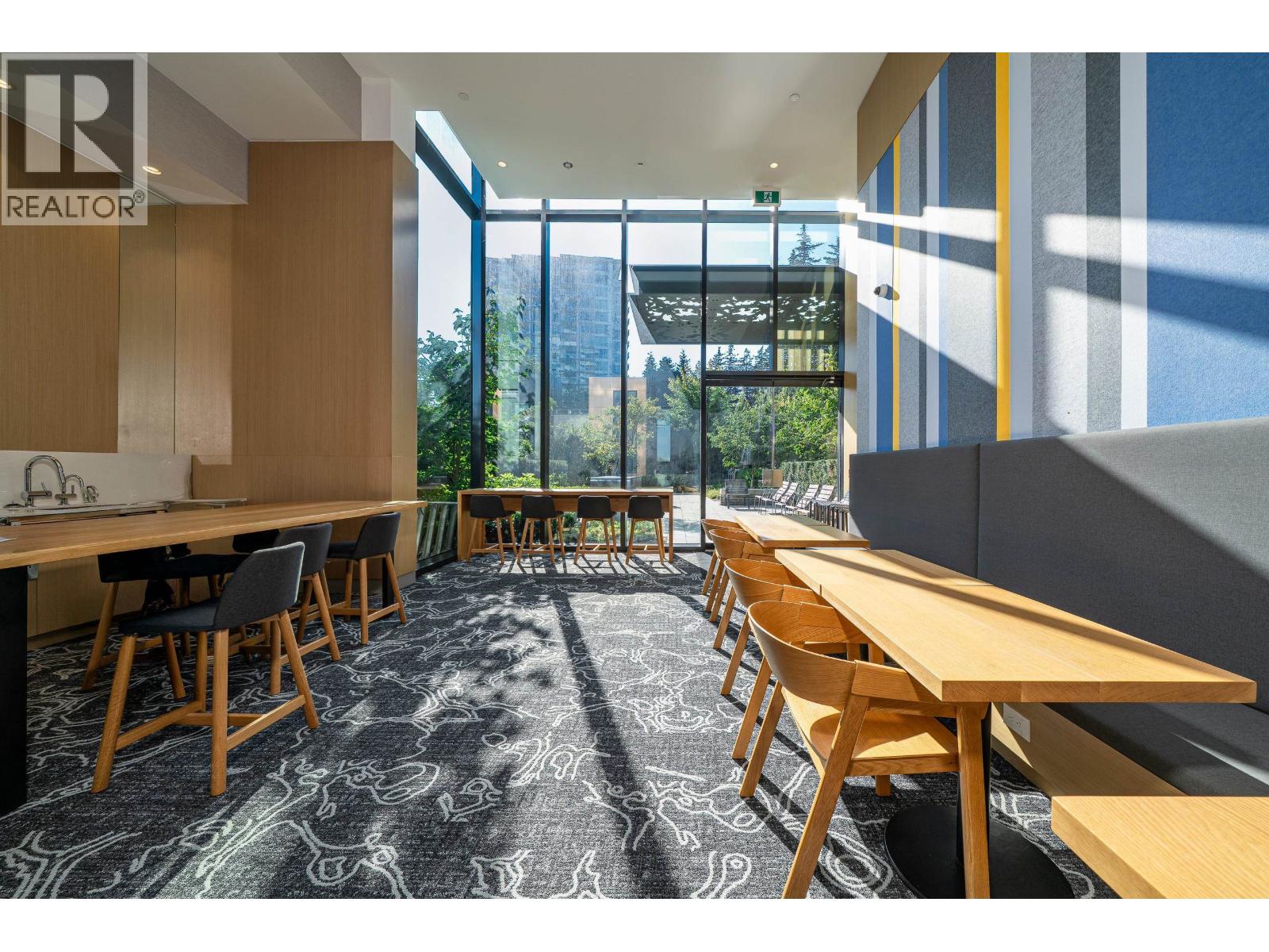 Listing Picture 23 of 28 : 101 5608 BERTON AVENUE, Vancouver / 溫哥華 - 魯藝地產 Yvonne Lu Group - MLS Medallion Club Member