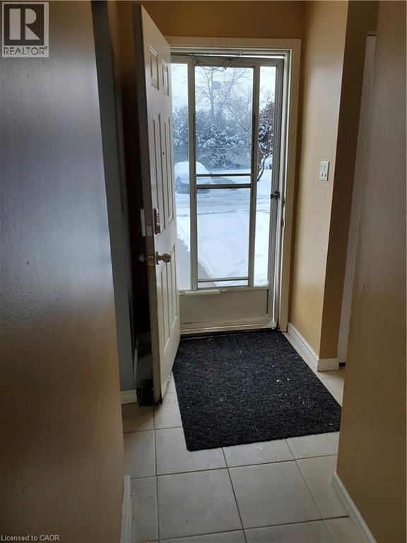 423 Westwood Drive Unit# 24, Kitchener, Ontario  N2M 5B5 - Photo 5 - 40790569