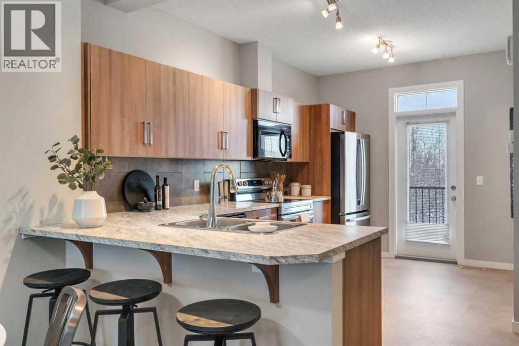 34 New Brighton Point Se, Calgary, Alberta  T2Z 1B6 - Photo 2 - A2272776