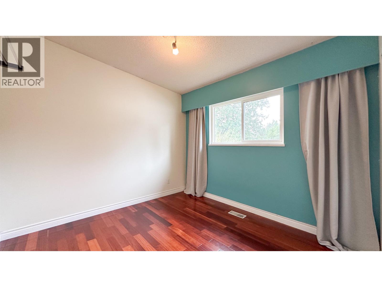4455 Jerome Place, North Vancouver, British Columbia V7K 2V8 - Photo 28 - R3066764