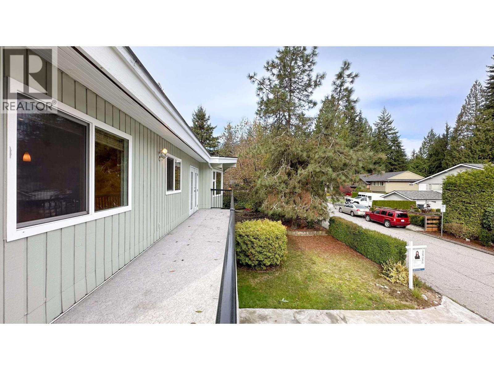4455 Jerome Place, North Vancouver, British Columbia V7K 2V8 - Photo 35 - R3066764