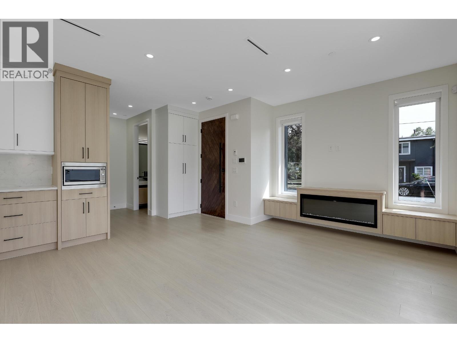 2 3695 E 26 Avenue, Vancouver, British Columbia  V5R 2M7 - Photo 14 - R3061166