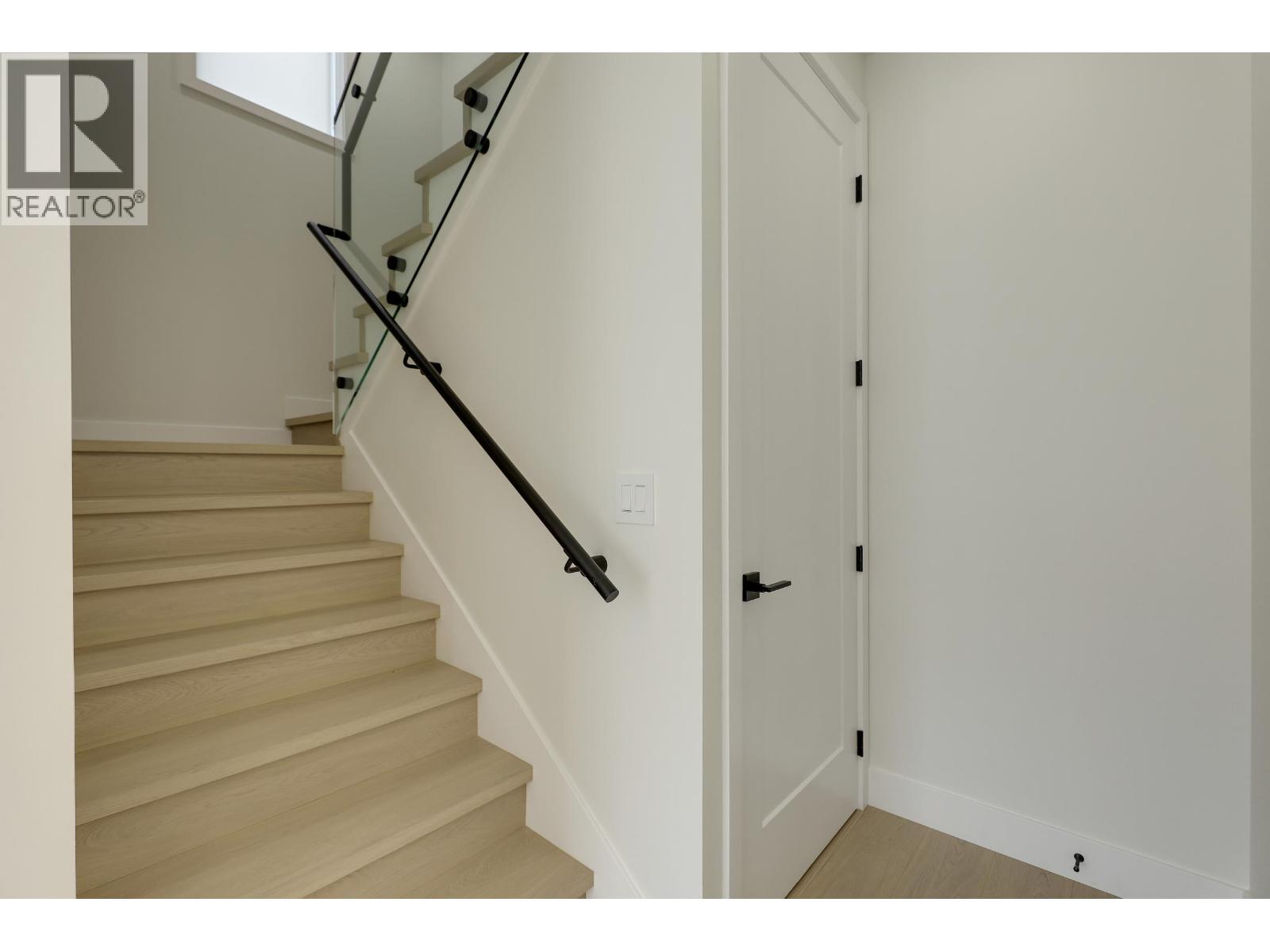 2 3695 E 26 Avenue, Vancouver, British Columbia  V5R 2M7 - Photo 22 - R3061166