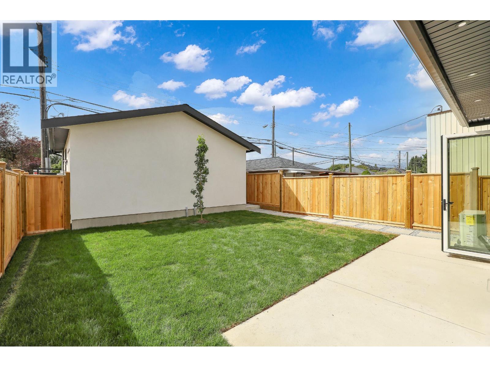 2 3695 E 26 Avenue, Vancouver, British Columbia  V5R 2M7 - Photo 5 - R3061166