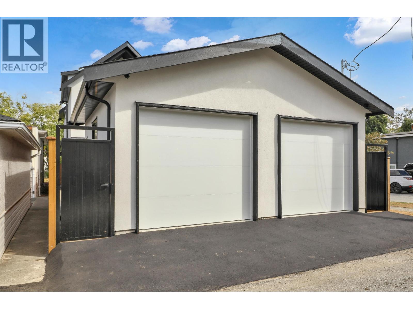 2 3695 E 26 Avenue, Vancouver, British Columbia  V5R 2M7 - Photo 11 - R3061166