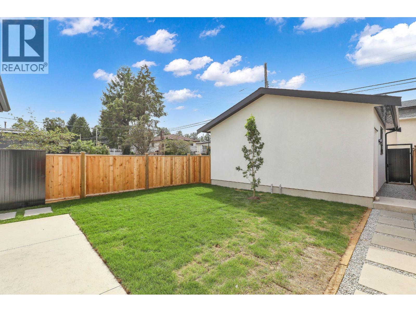 2 3695 E 26 Avenue, Vancouver, British Columbia  V5R 2M7 - Photo 6 - R3061166