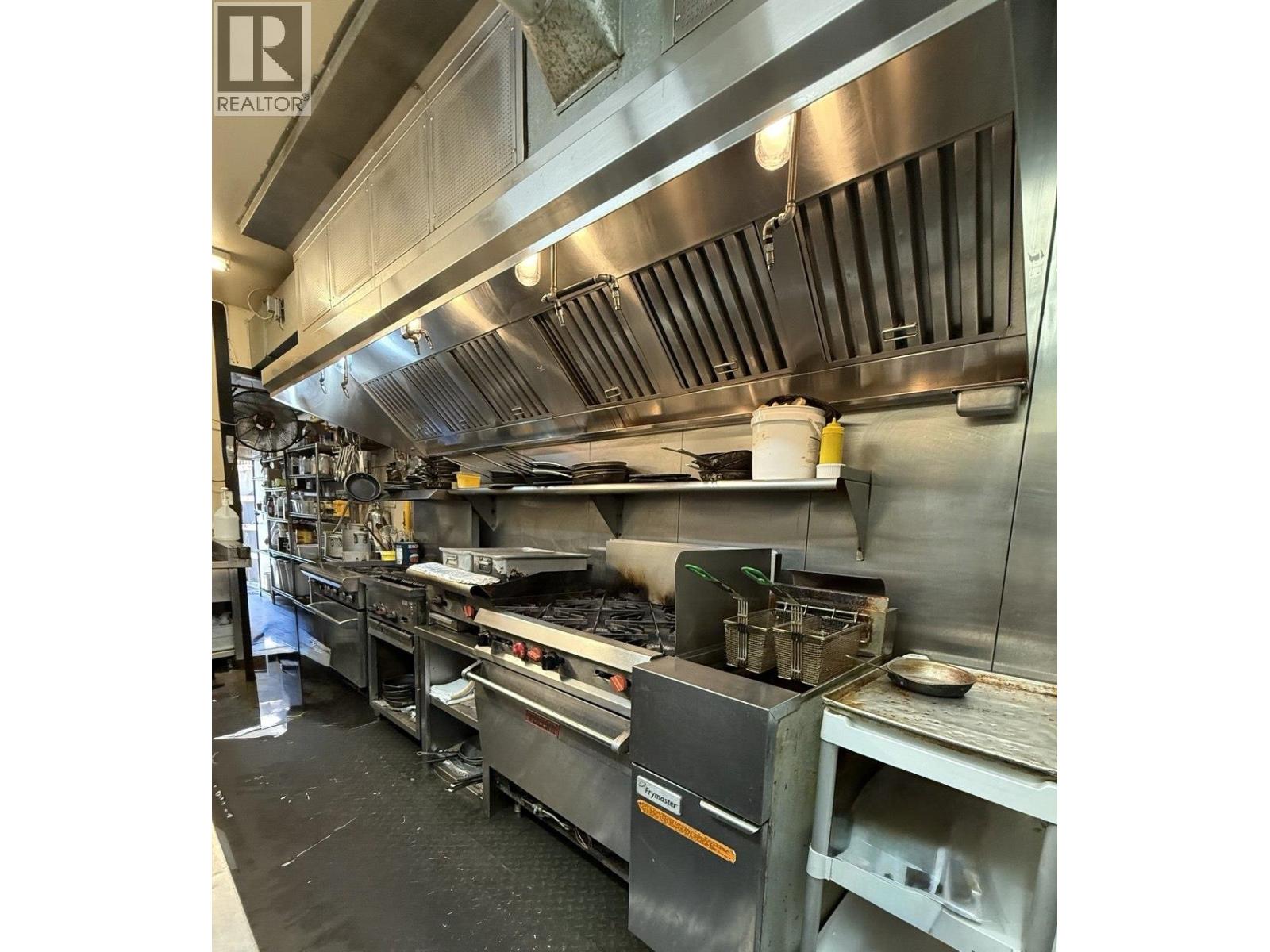 3916 Main Street, Vancouver, British Columbia  V5V 3P2 - Photo 10 - C8074153