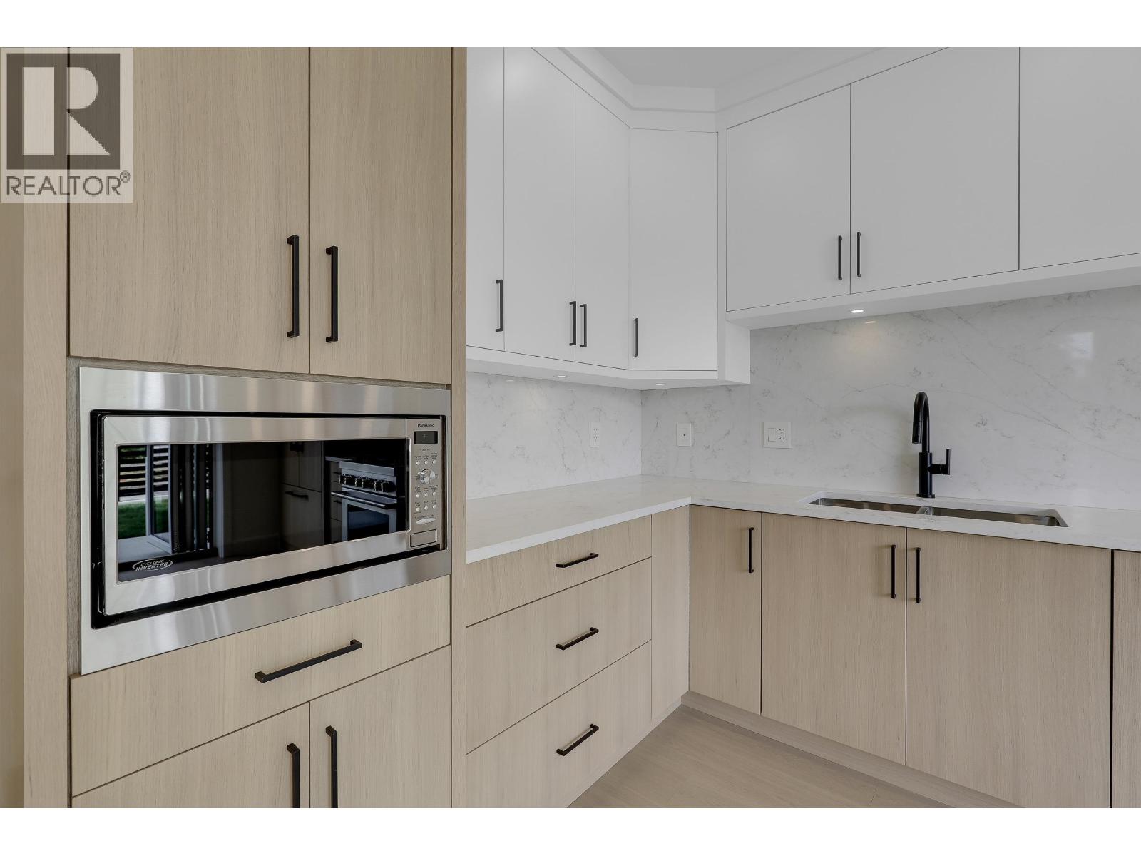 1 3695 E 26 Avenue, Vancouver, British Columbia  V5R 2M7 - Photo 12 - R3065872