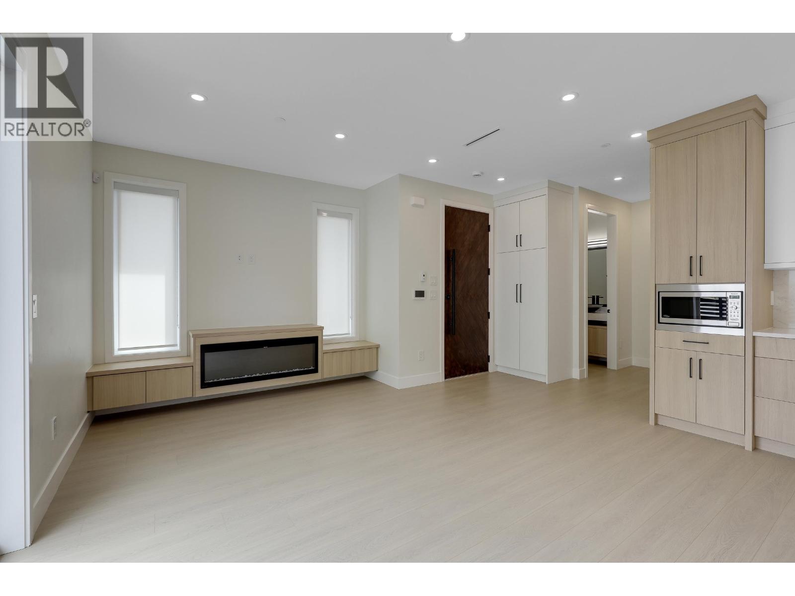 1 3695 E 26 Avenue, Vancouver, British Columbia  V5R 2M7 - Photo 5 - R3065872