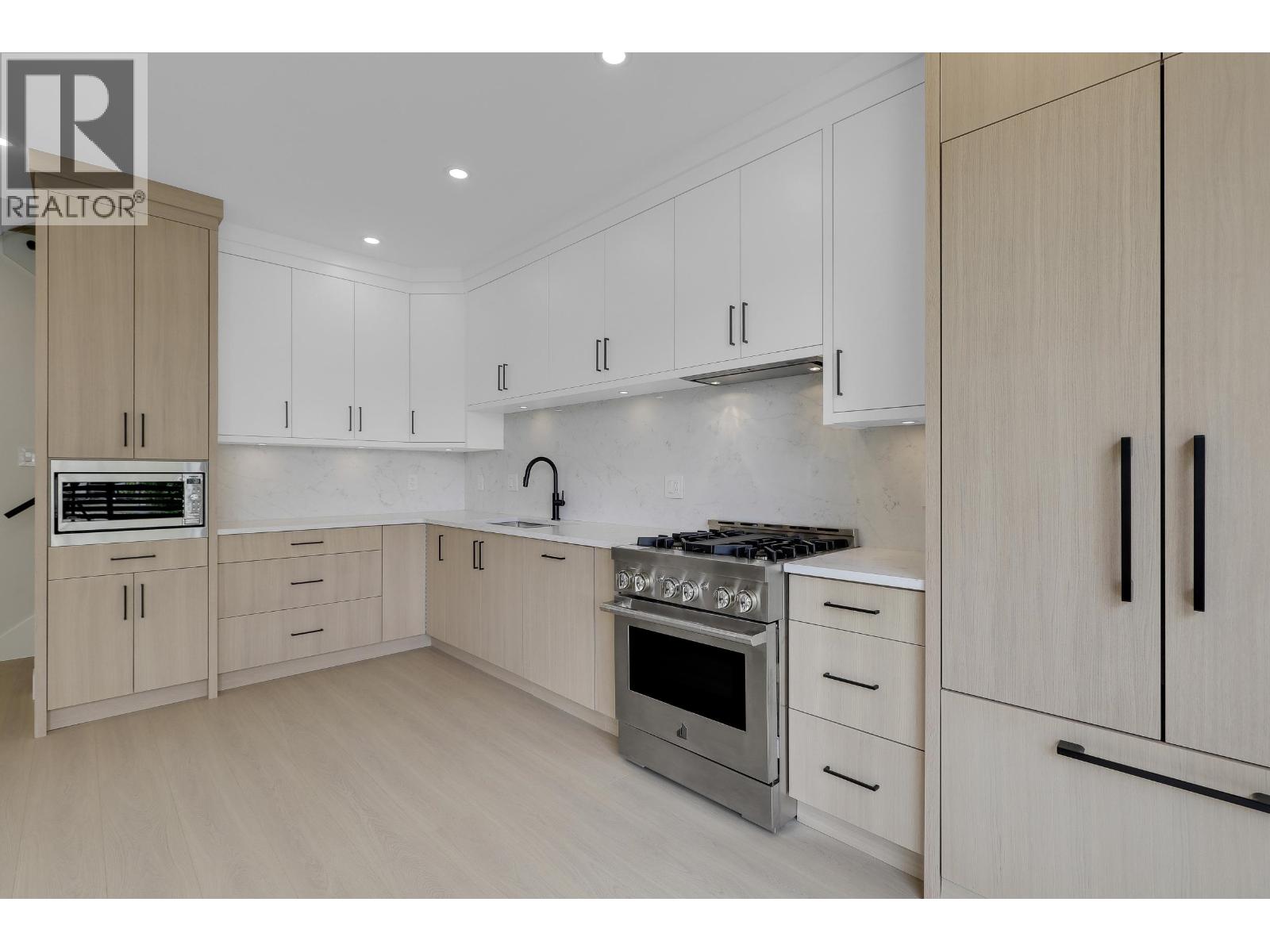 1 3695 E 26 Avenue, Vancouver, British Columbia  V5R 2M7 - Photo 9 - R3065872