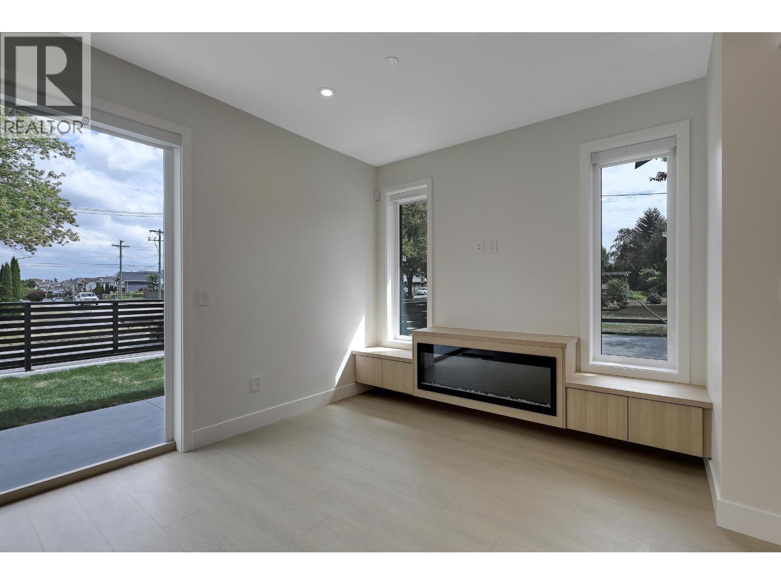 1 3695 E 26 Avenue, Vancouver, British Columbia  V5R 2M7 - Photo 8 - R3065872