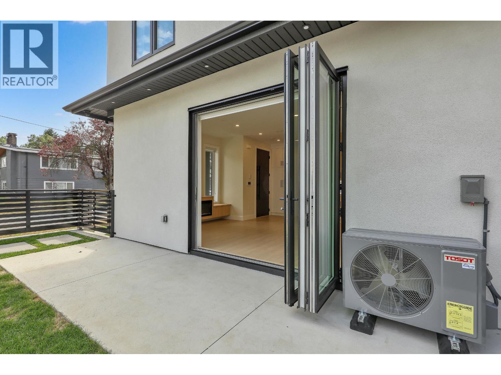 1 3695 E 26 Avenue, Vancouver, British Columbia  V5R 2M7 - Photo 32 - R3065872