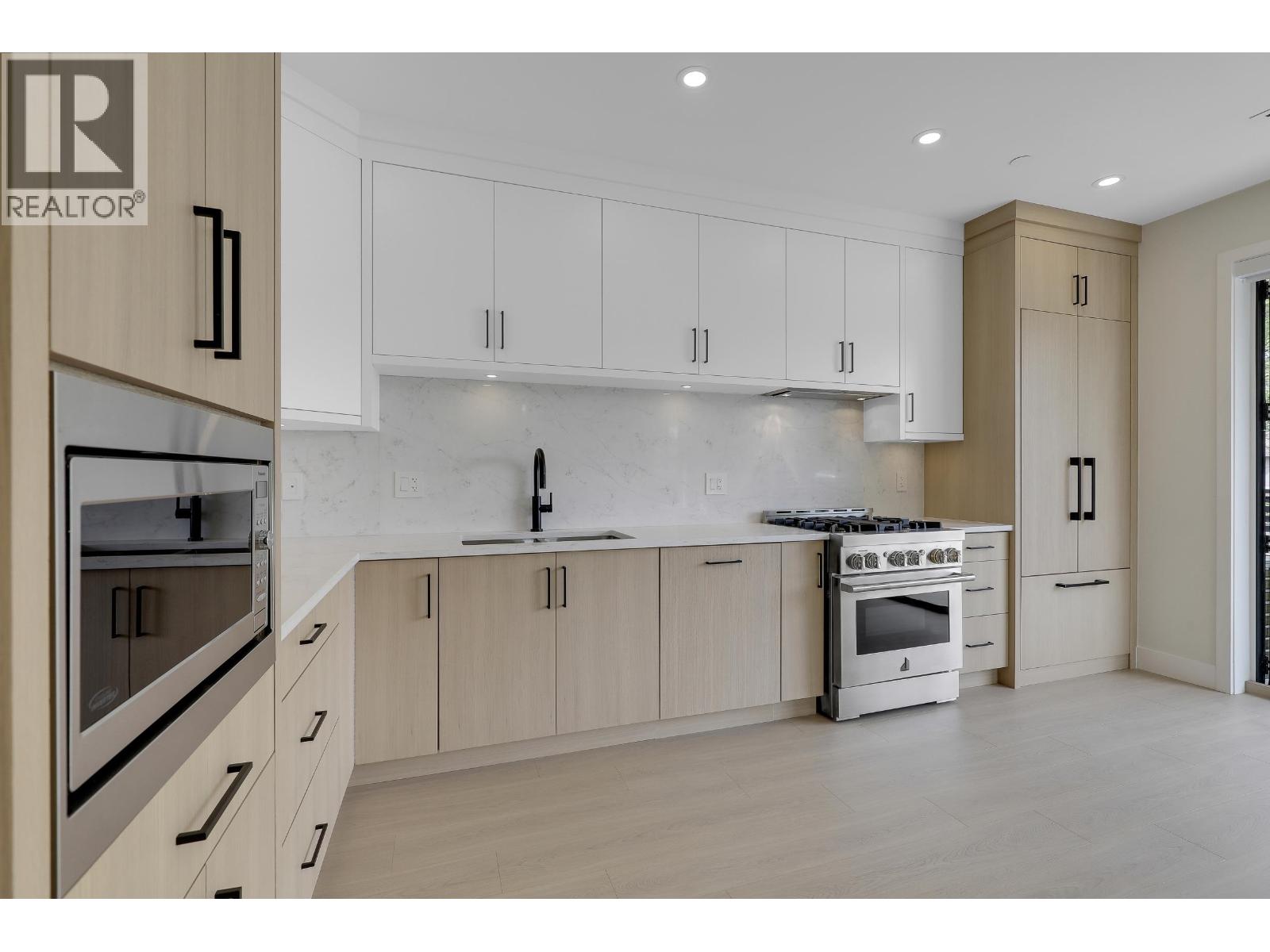 1 3695 E 26 Avenue, Vancouver, British Columbia  V5R 2M7 - Photo 11 - R3065872