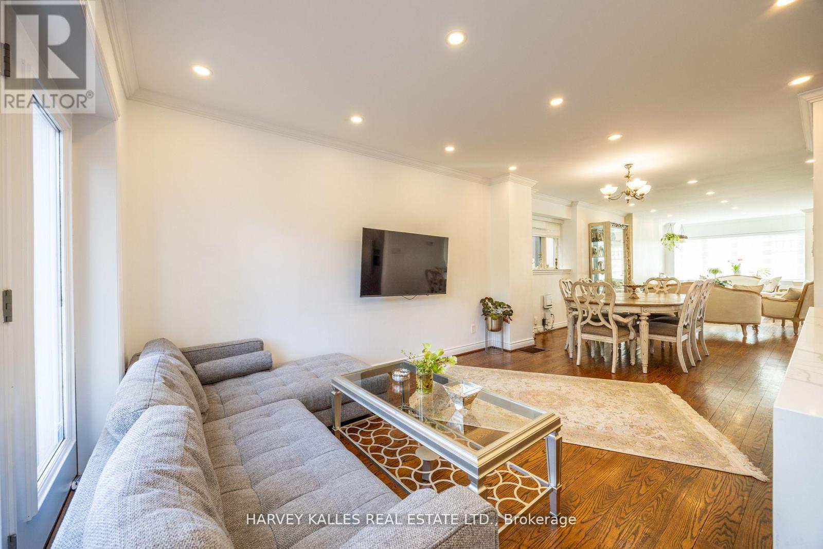 204 Brooke Avenue, Toronto, Ontario  M5M 2K6 - Photo 16 - C12583578