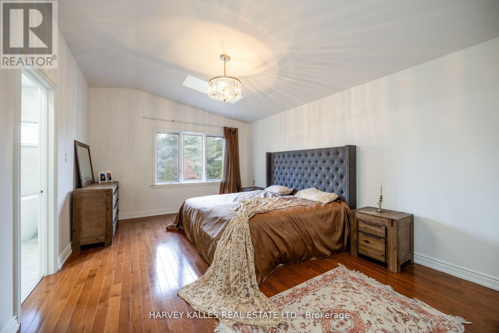 204 Brooke Avenue, Toronto, Ontario  M5M 2K6 - Photo 19 - C12583578