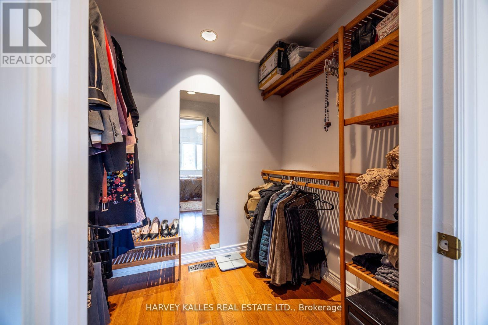 204 Brooke Avenue, Toronto, Ontario  M5M 2K6 - Photo 25 - C12583578