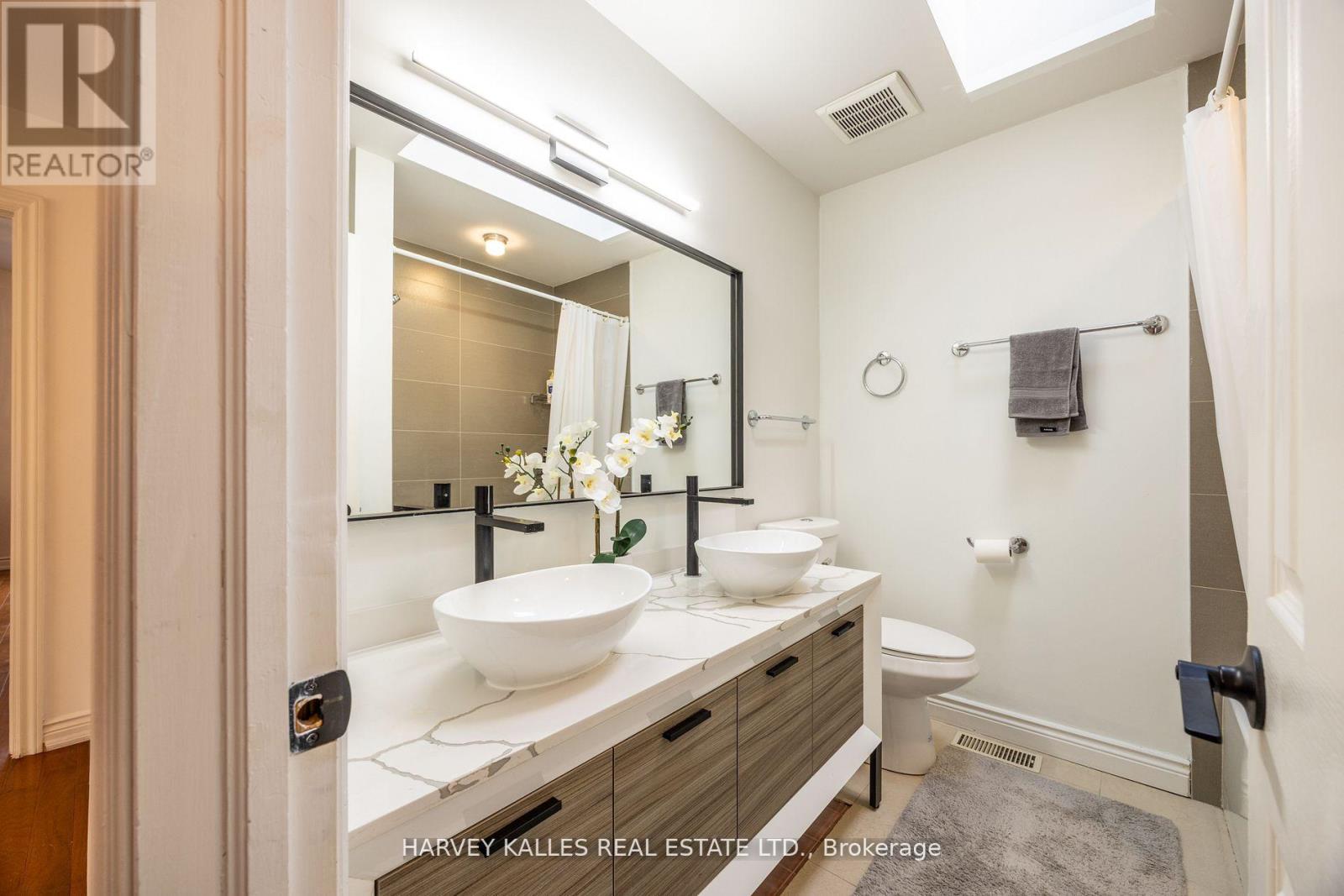 204 Brooke Avenue, Toronto, Ontario  M5M 2K6 - Photo 30 - C12583578