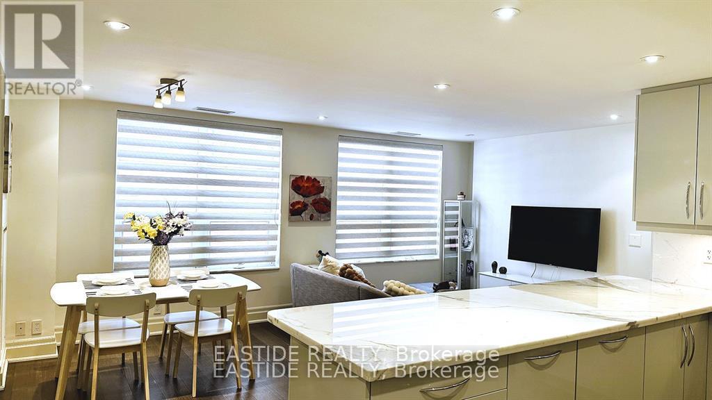 303 - 68 Yorkville Avenue, Toronto, Ontario  M5R 3V7 - Photo 8 - C12583608