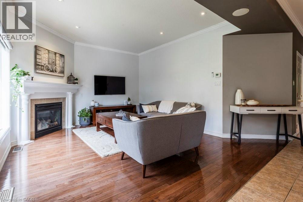 2350 Norland Drive, Burlington, Ontario  L7L 7E6 - Photo 7 - 40766465