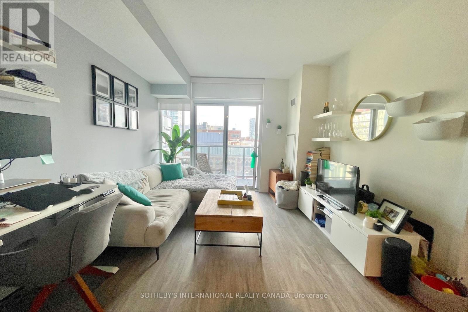 706 - 105 George Street, Toronto, Ontario  M5A 0L4 - Photo 9 - C12395512