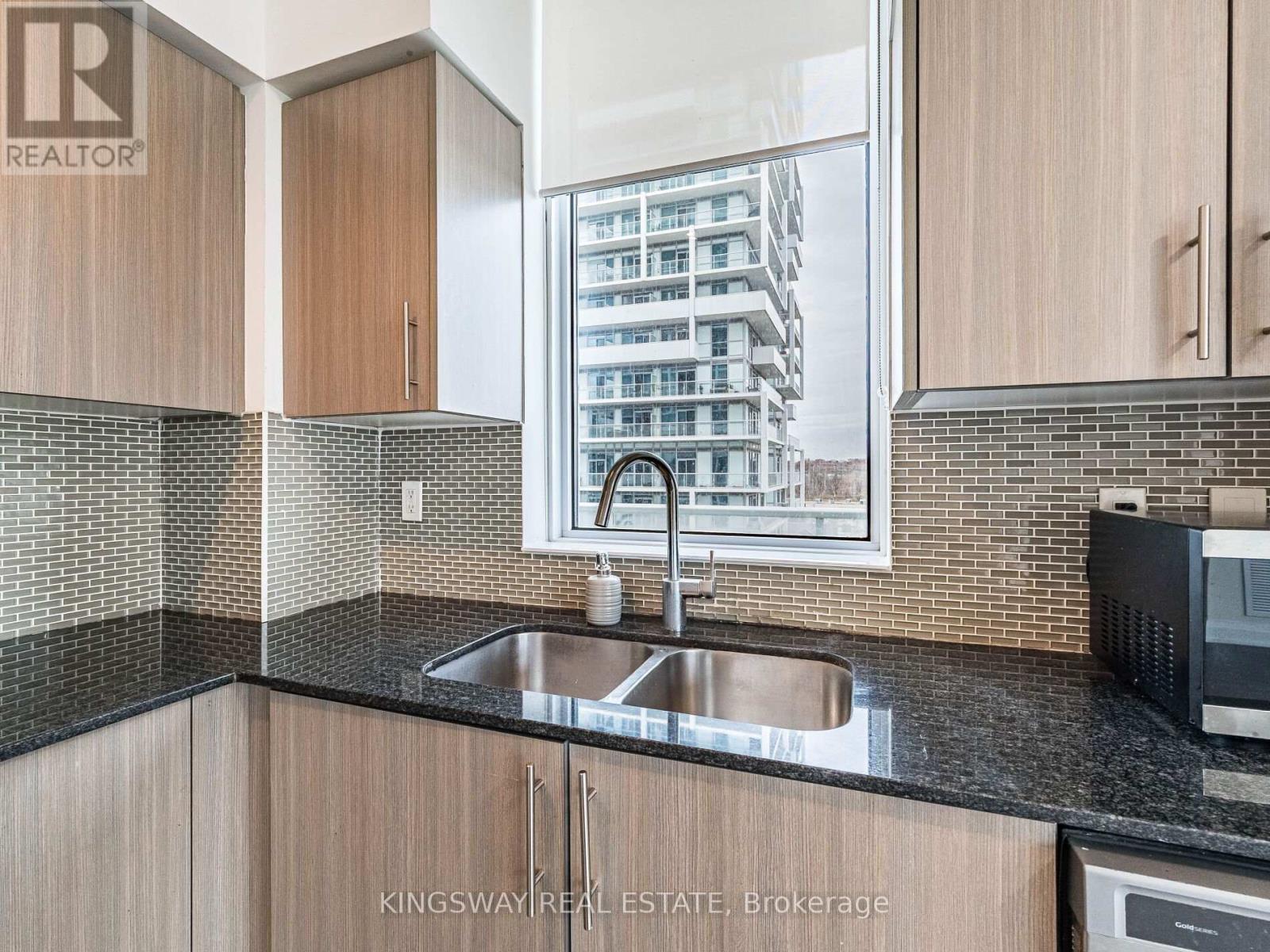 503 - 55 Speers Road, Oakville, Ontario  L6K 3V5 - Photo 18 - W12535074