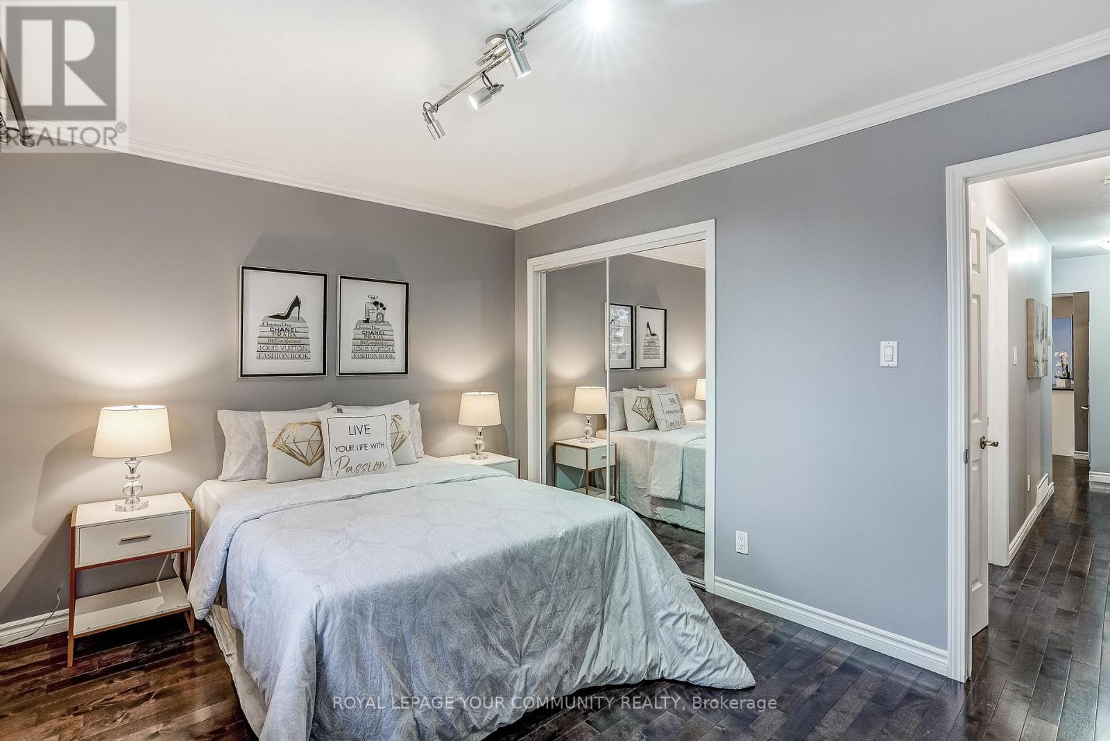 722 Green Meadow Crescent, Mississauga, Ontario L5A 2V2 - Photo 31 - W12582342