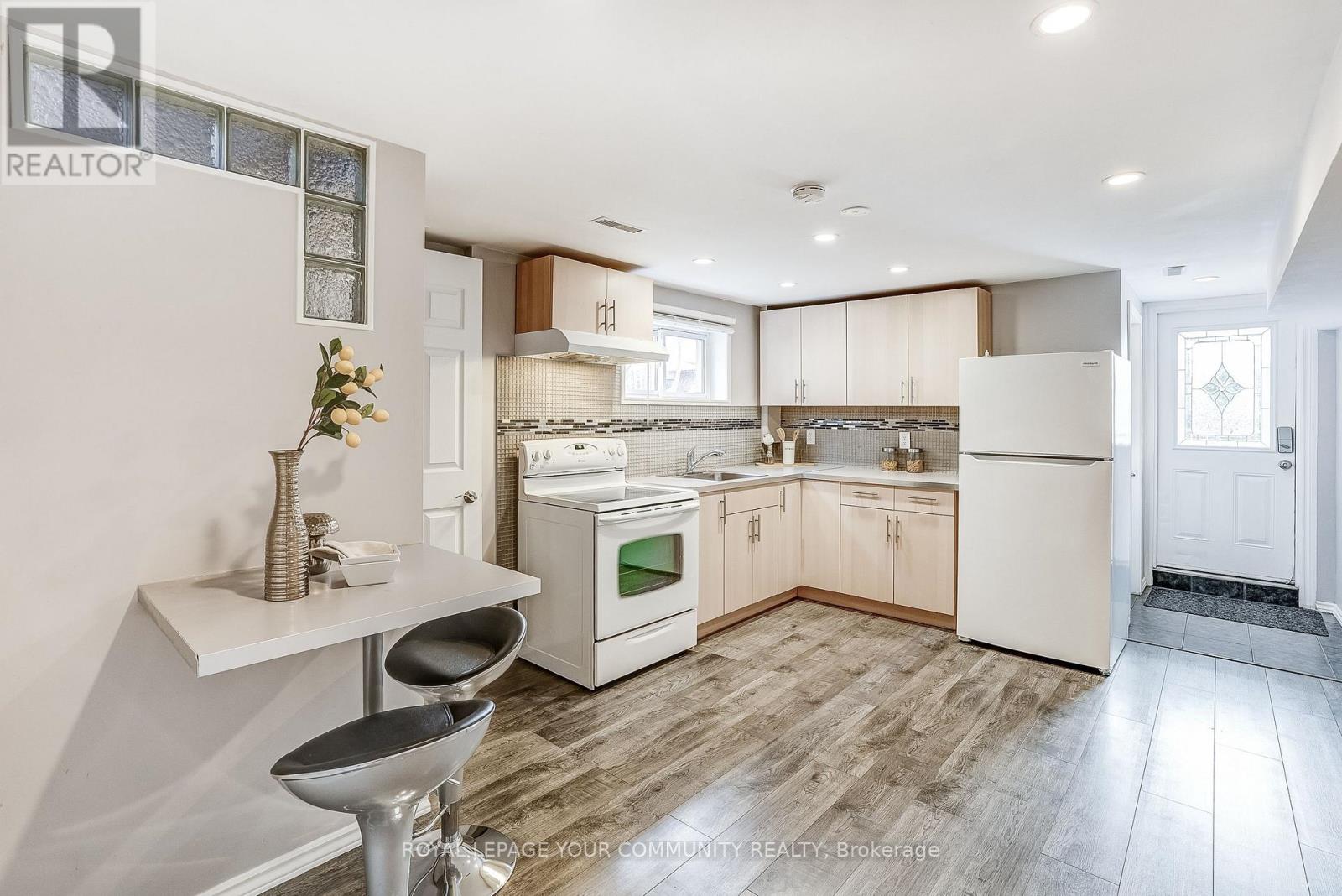 722 Green Meadow Crescent, Mississauga, Ontario L5A 2V2 - Photo 33 - W12582342