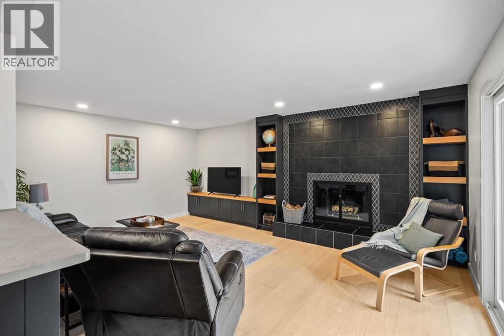 92 Deermeade Road Se, Calgary, Alberta  T2J 5Z5 - Photo 8 - A2271378